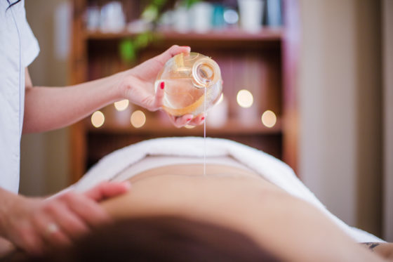 huile de massage bio pour femme - pranaloé boutique de cosmétiques bio en ligne 